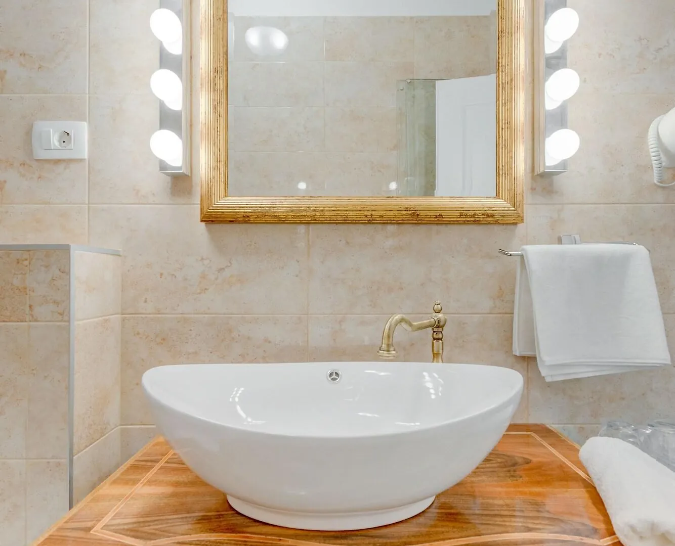 Le Monde Luxury Accommodation スプリト
